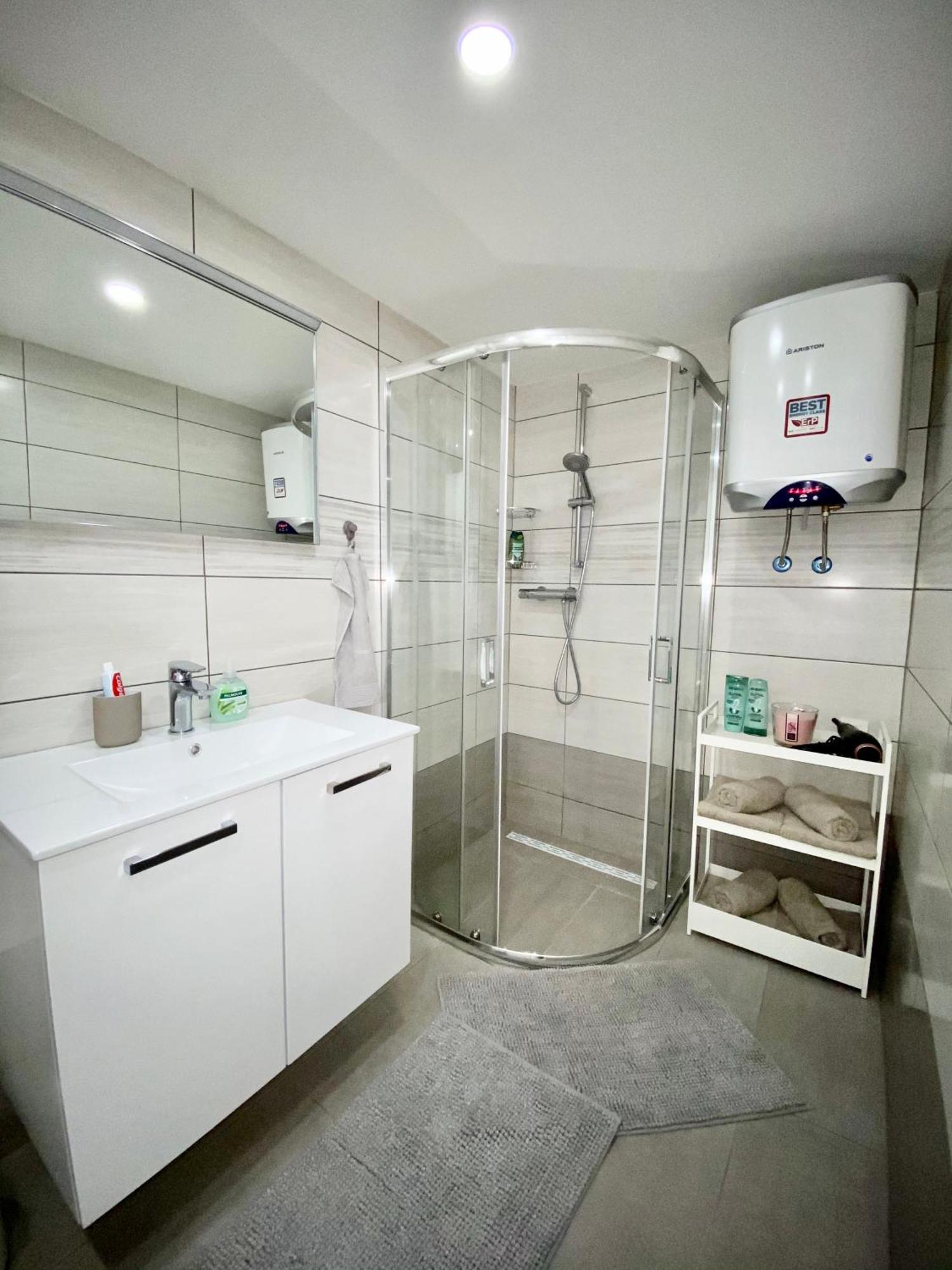 Jungle Loft - Central/Free Parking Любляна Екстериор снимка
